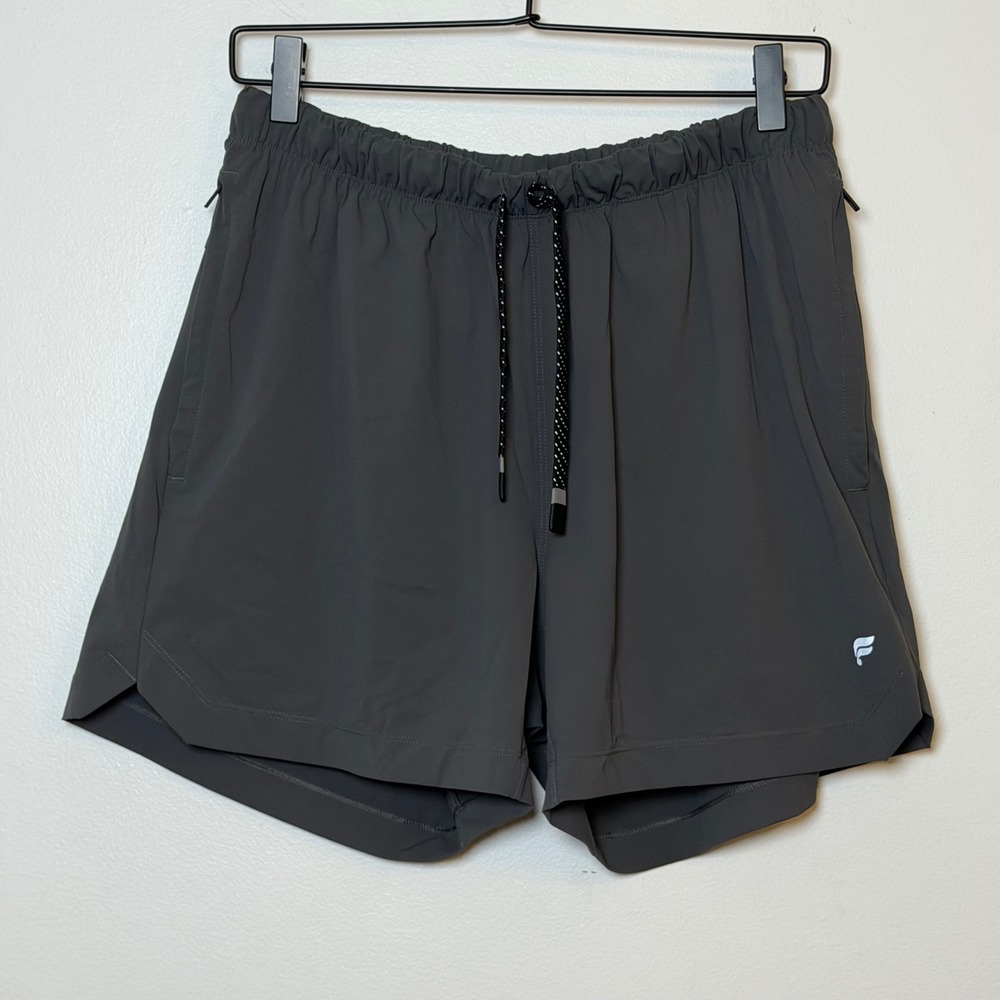 Fabletics Mens The Fundamental Short II 5" Unlined Onyx Gray Gym Athletic L EUC